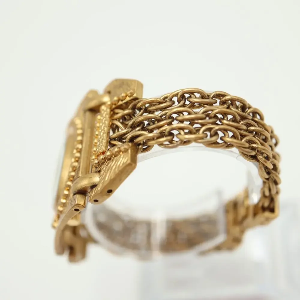 Chico's Womens Gold Tone Luxary Chain Watch 32mm Silver Dial with New Battery